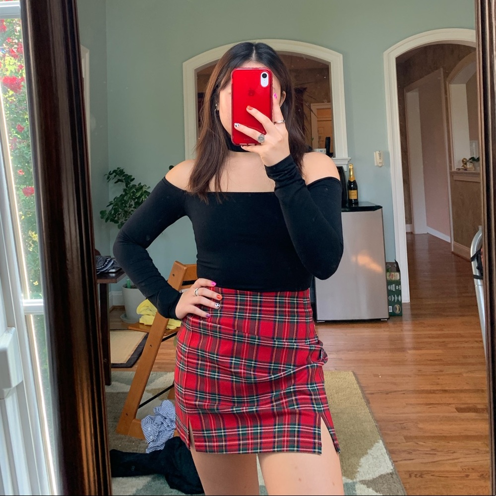 Brandy Melville Cara Skirt